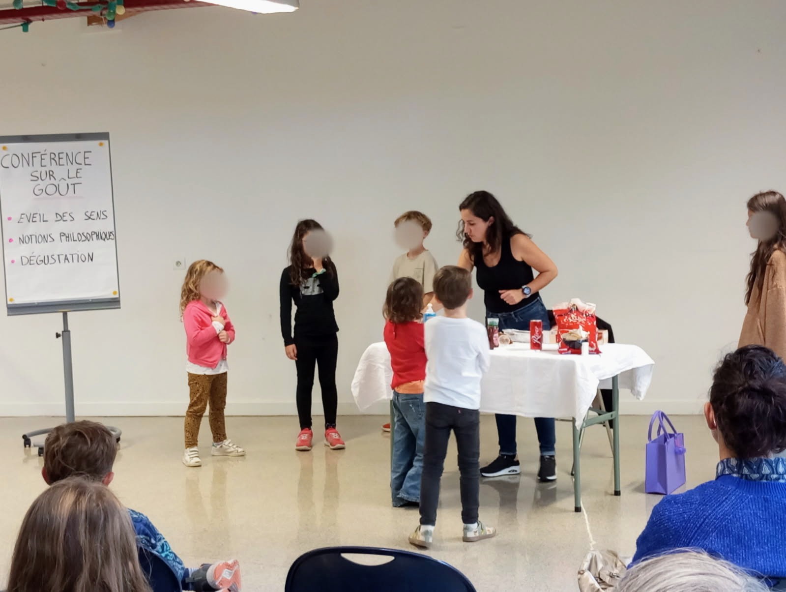Animation et éveil au goût lors d'une conférence pour enfants - Alimentation Éclairée
